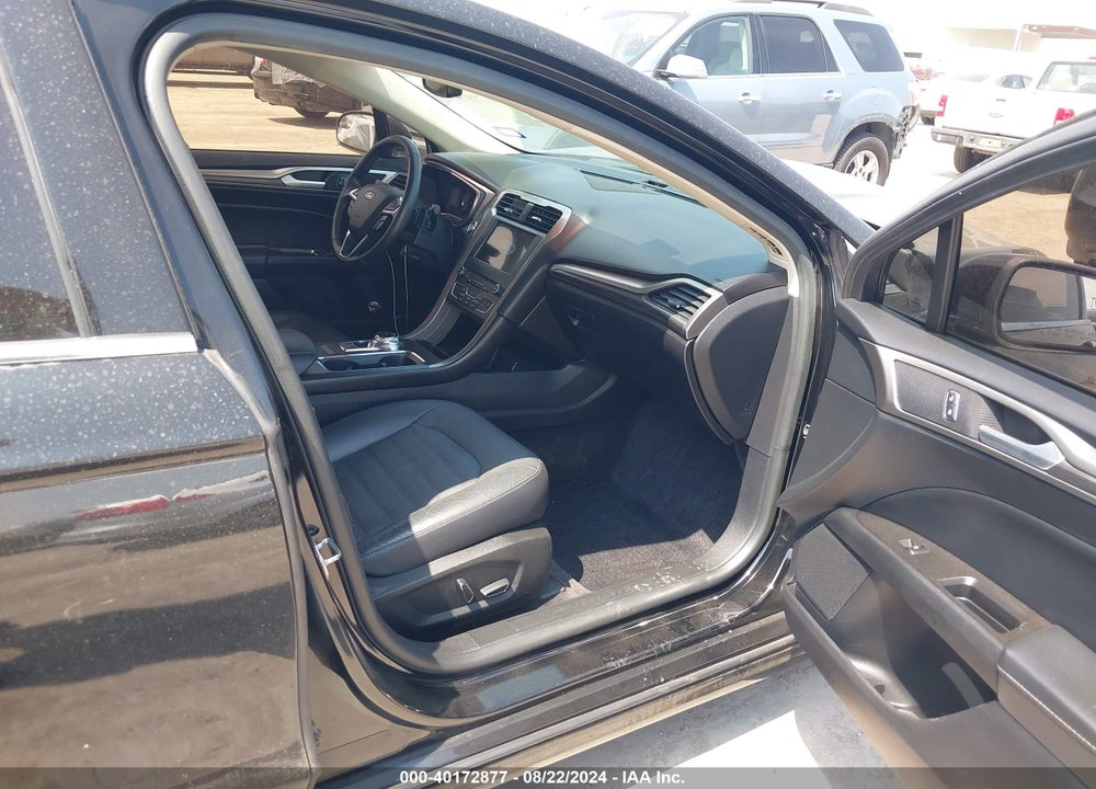 2018 FORD FUSION SE VIN: 3FA6P0HD1JR212653