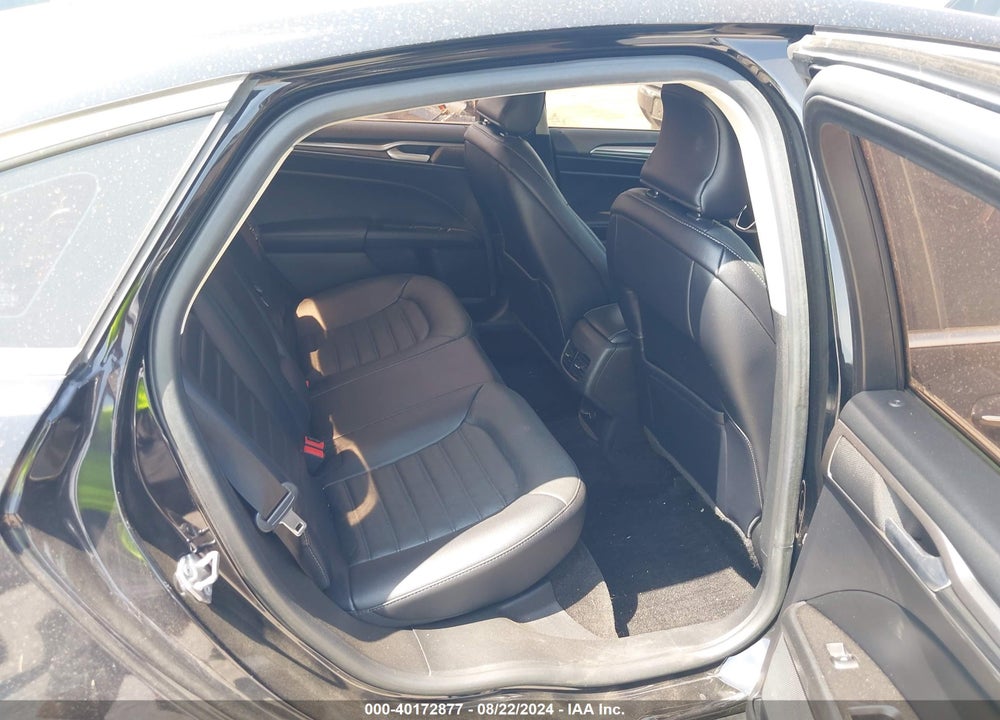 2018 FORD FUSION SE VIN: 3FA6P0HD1JR212653