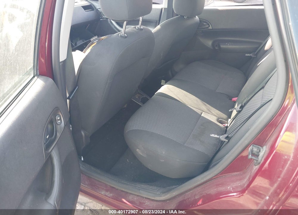2006 FORD FOCUS ZX5 VIN: 1FAHP37N96W235266