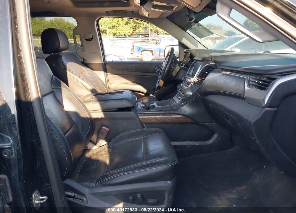 2019 CHEVROLET SUBURBAN LT VIN: 1GNSCHKCXKR110890