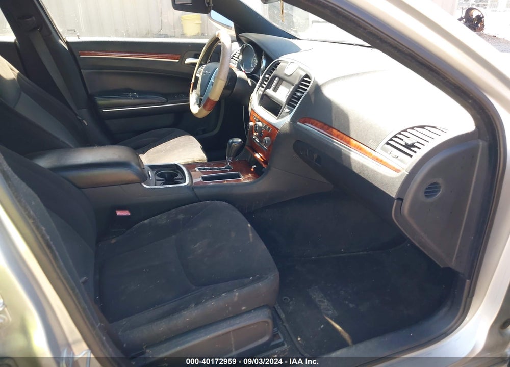 2012 CHRYSLER 300 VIN: 2C3CCAAGXCH117109