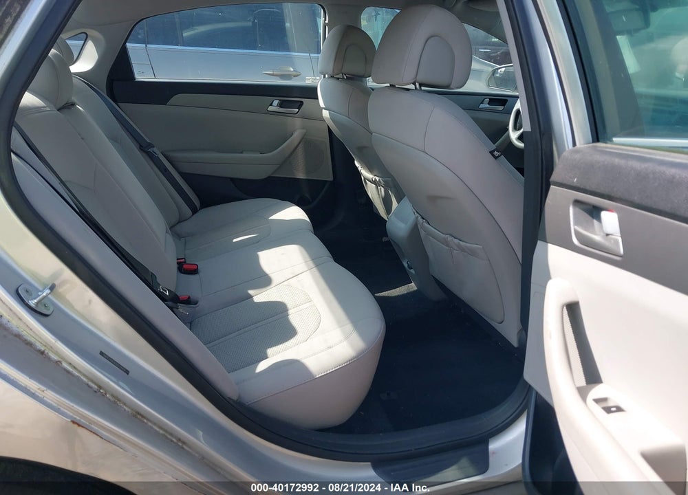 2016 HYUNDAI SONATA SE VIN: 5NPE24AF6GH279929