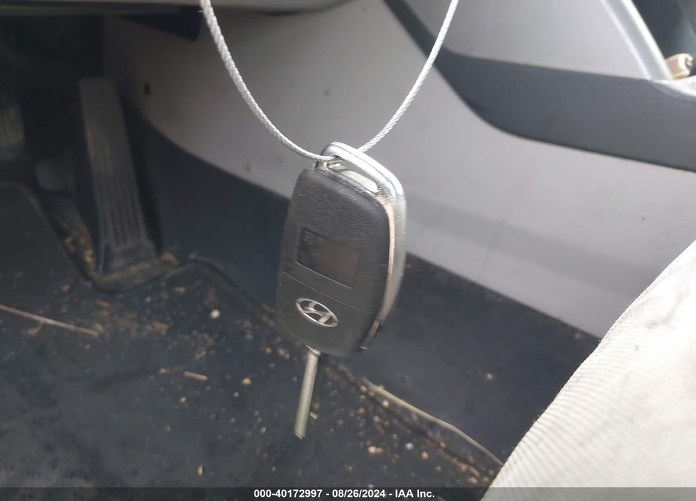 2015 HYUNDAI SONATA SE VIN: 5NPE24AF7FH175691