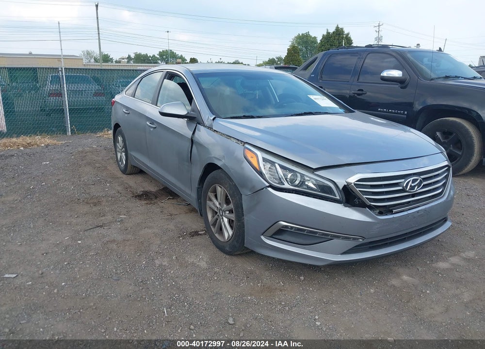 2015 HYUNDAI SONATA SE VIN: 5NPE24AF7FH175691