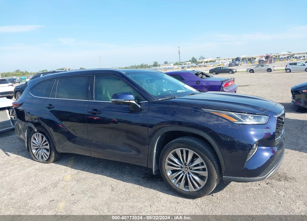 2024 TOYOTA HIGHLANDER PLATINUM VIN: 5TDKDRAH8RS540969