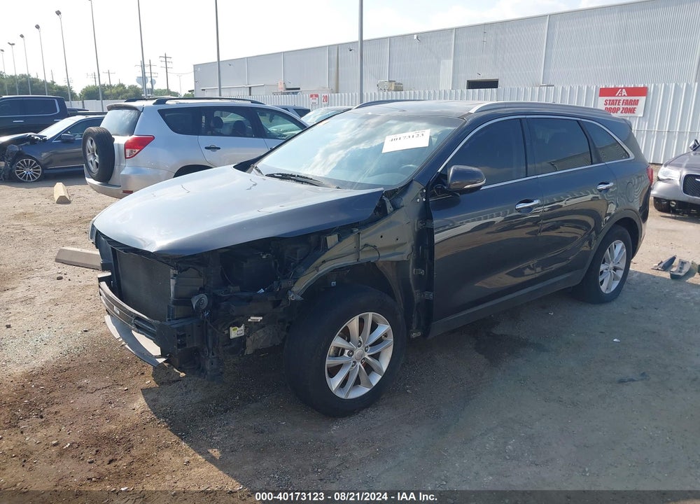 2017 KIA SORENTO VIN: 5XYPG4A34HG251247