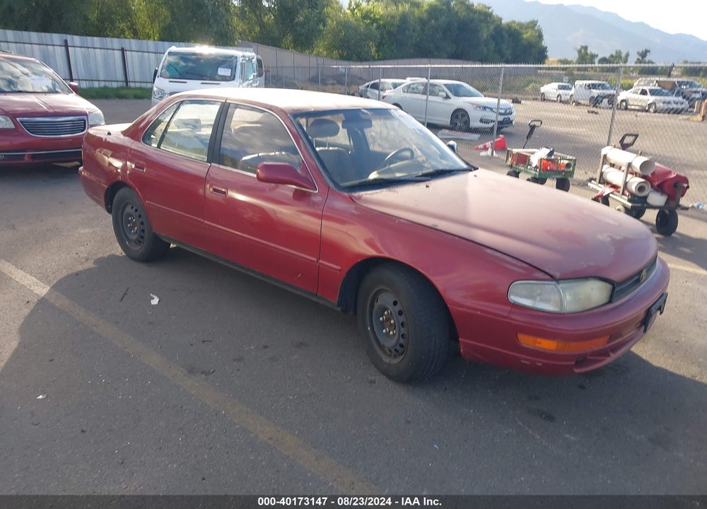 1994 TOYOTA CAMRY XLE VIN: JT2GK13E3R0064206