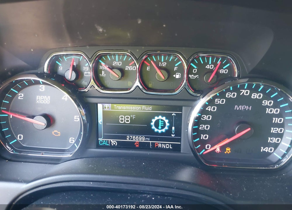 2020 CHEVROLET SUBURBAN 4WD LT VIN: 1GNSKHKC4LR127656