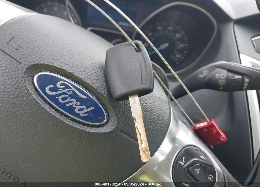 2014 FORD FOCUS SE VIN: 1FADP3F27EL394096