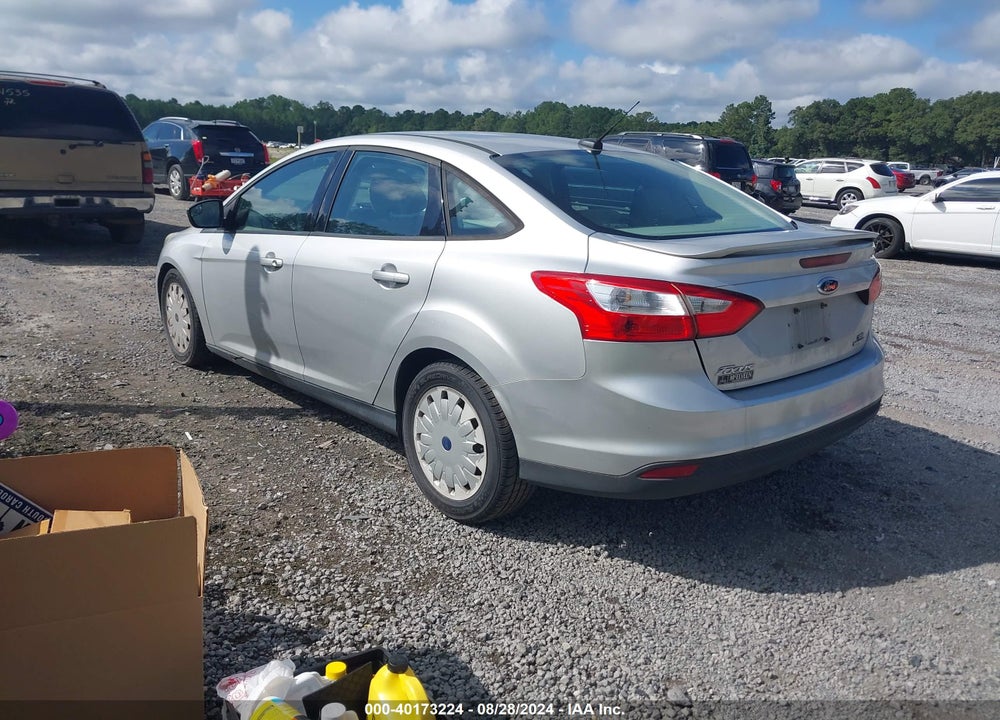 2014 FORD FOCUS SE VIN: 1FADP3F27EL394096