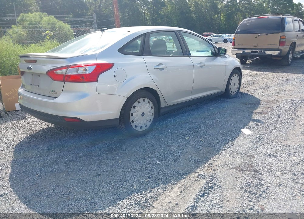 2014 FORD FOCUS SE VIN: 1FADP3F27EL394096