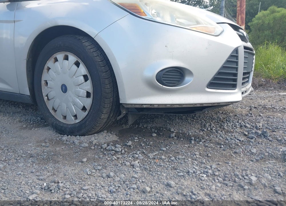 2014 FORD FOCUS SE VIN: 1FADP3F27EL394096
