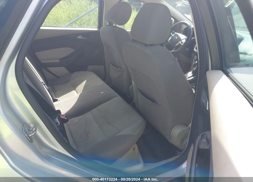 2014 FORD FOCUS SE VIN: 1FADP3F27EL394096