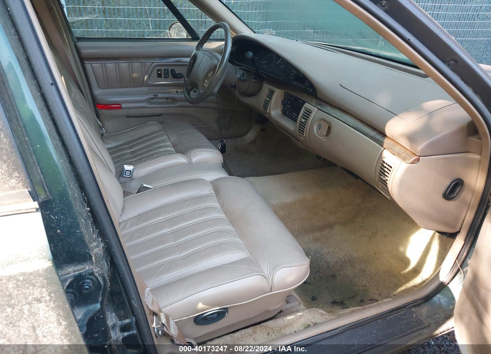 1994 OLDSMOBILE 98 REGENCY VIN: 1G3CX52L6R4312262