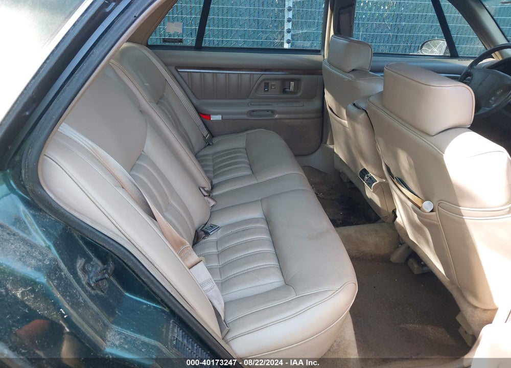 1994 OLDSMOBILE 98 REGENCY VIN: 1G3CX52L6R4312262
