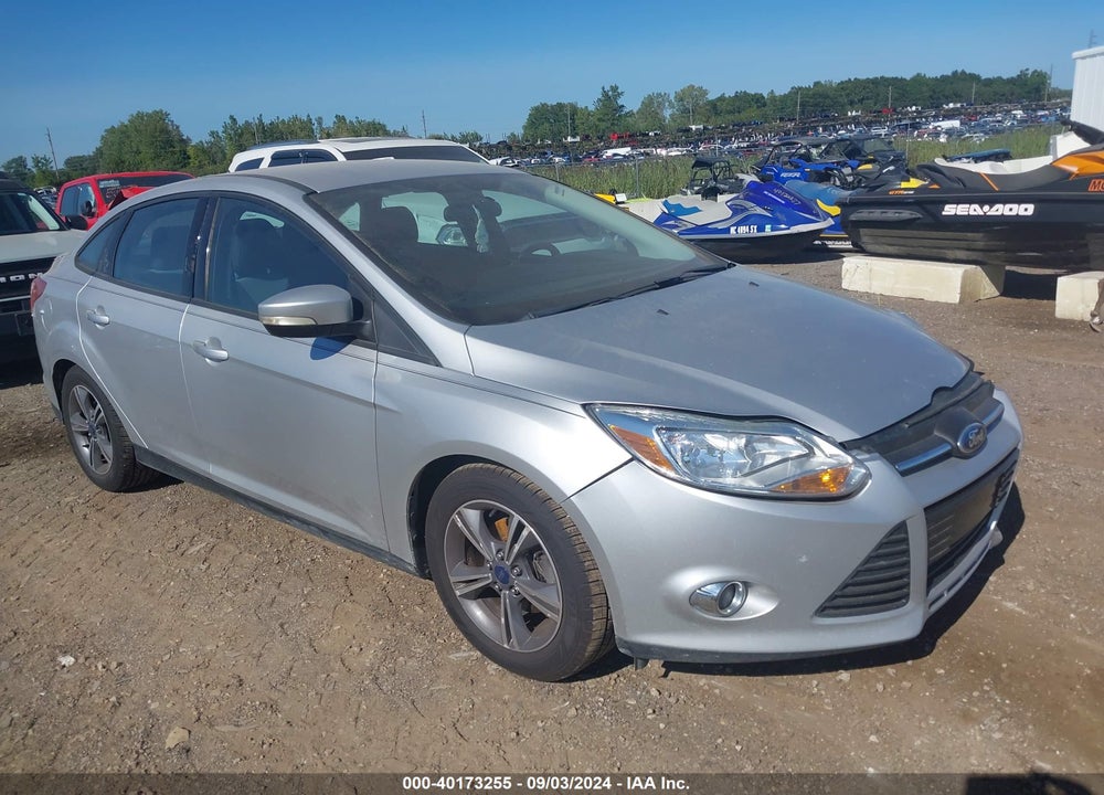 2014 FORD FOCUS SE VIN: 1FADP3F23EL330038