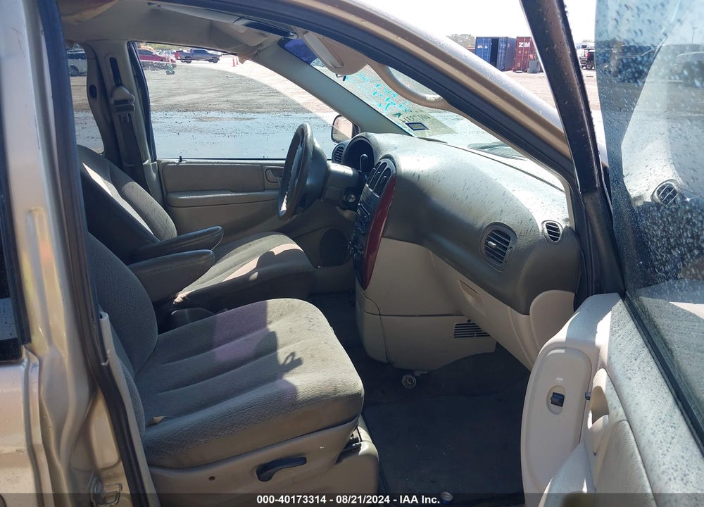 2006 CHRYSLER TOWN & COUNTRY LX VIN: 2A4GP44RX6R861429