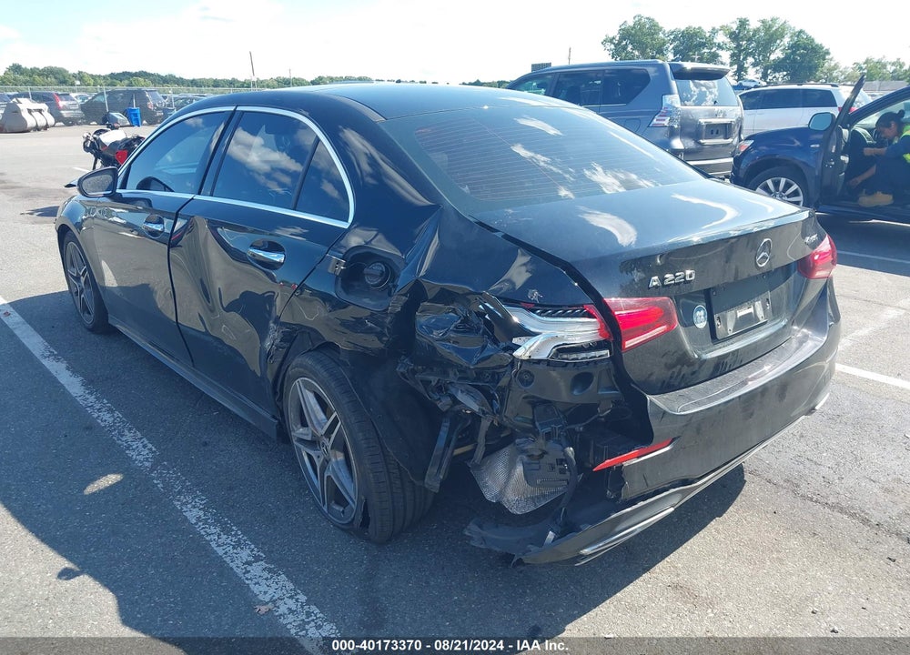 2022 MERCEDES-BENZ A 220 4MATIC VIN: W1K3G4FB6NJ375245