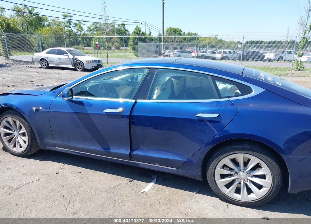 2018 TESLA MODEL S 100D/75D/P100D VIN: 5YJSA1E27JF283957