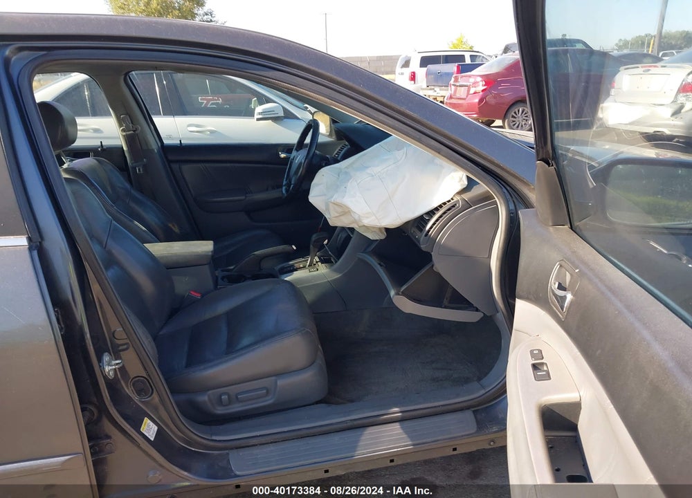 2006 HONDA ACCORD 3.0 EX VIN: 1HGCM66576A017325