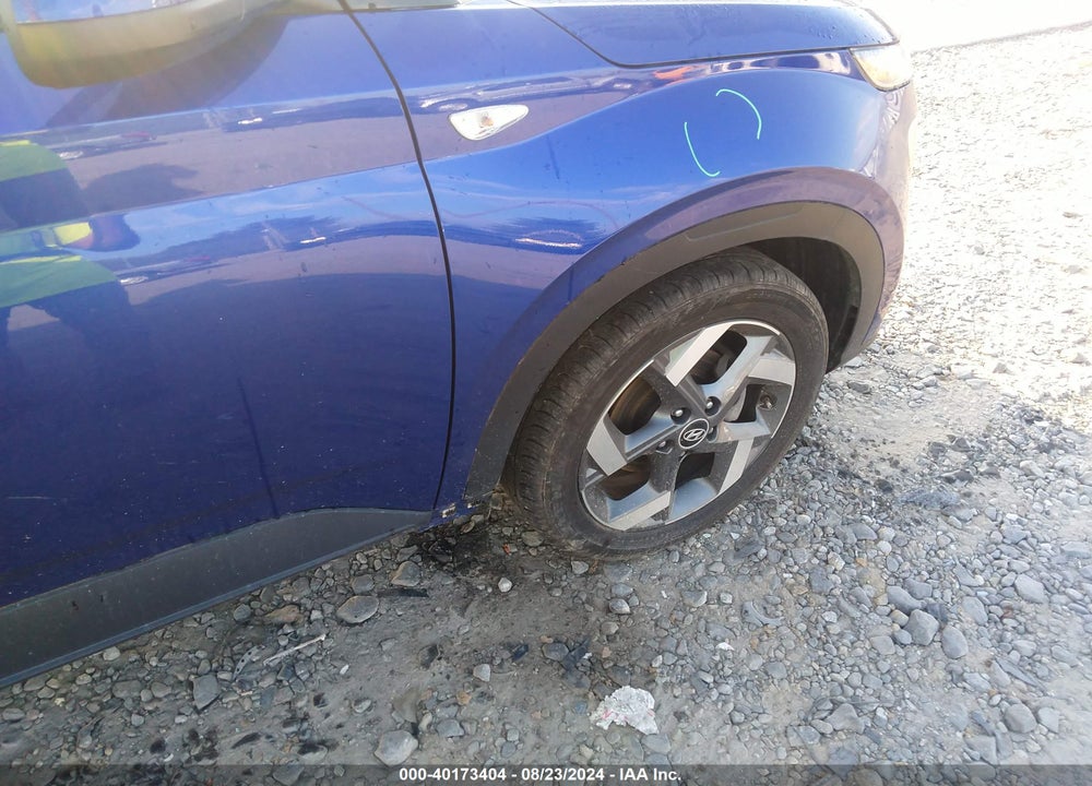 2022 HYUNDAI VENUE SEL VIN: KMHRC8A37NU161513