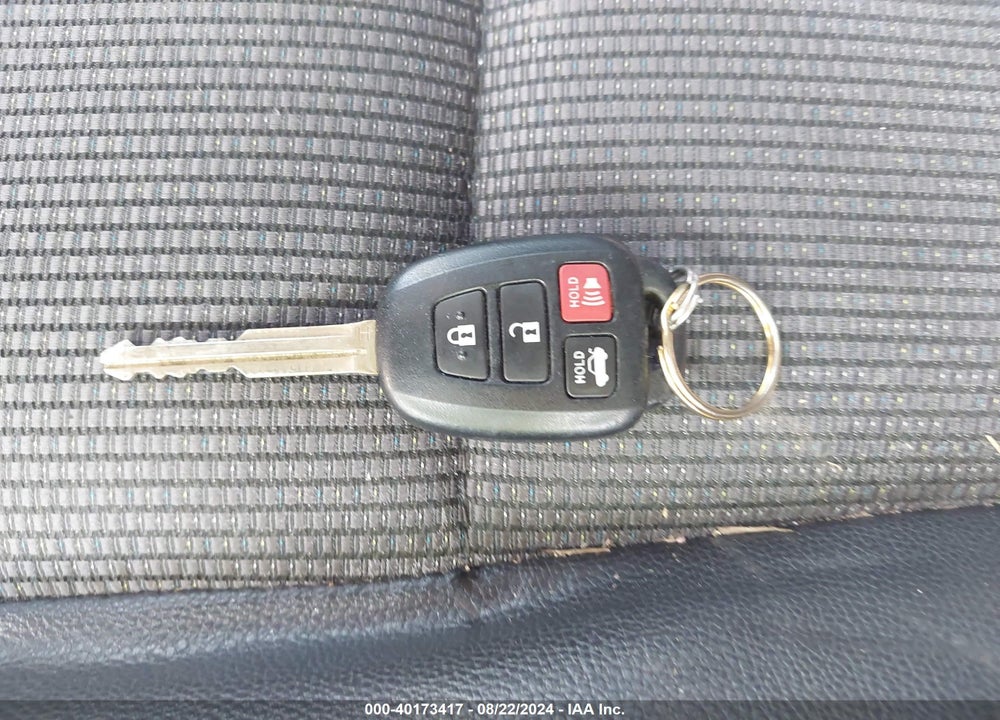 2019 TOYOTA COROLLA SE VIN: 5YFBURHE3KP904127