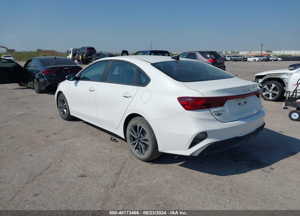 2023 KIA FORTE LXS VIN: 3KPF24AD3PE552168
