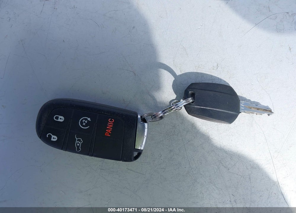 2014 JEEP GRAND CHEROKEE VIN: 1C4RJFBG0EC335444
