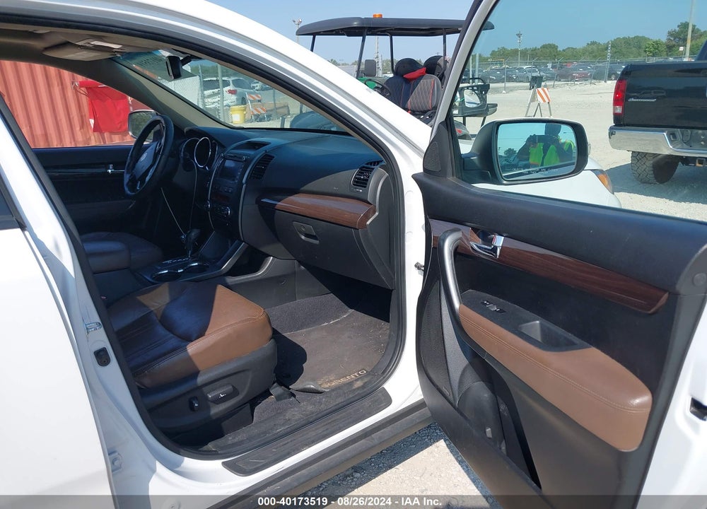 2012 KIA SORENTO EX V6 VIN: 5XYKUDA24CG291640