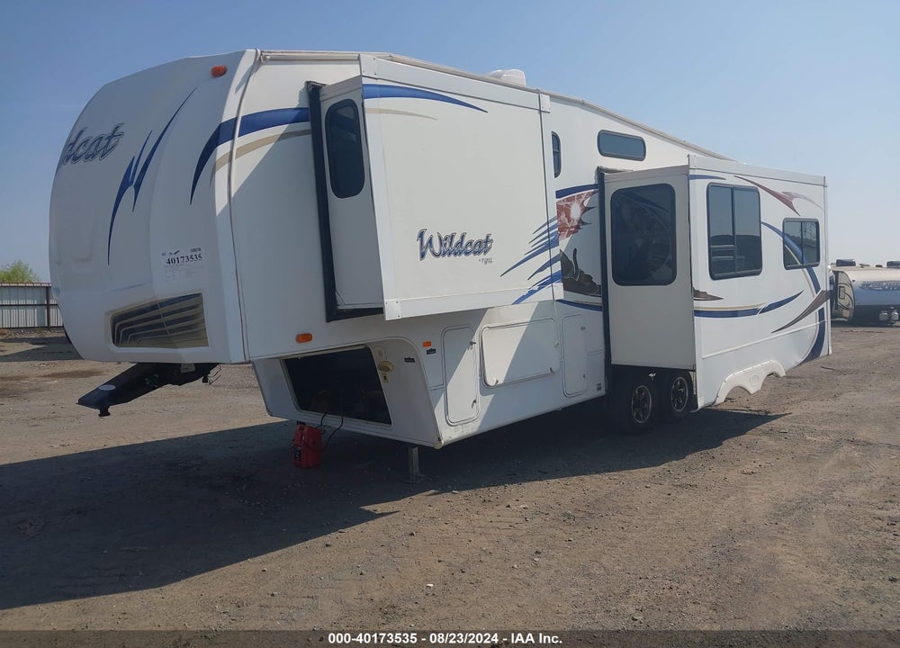 2011 FOREST RIV WILDCAT VIN: 4X4FWCD26BV024082