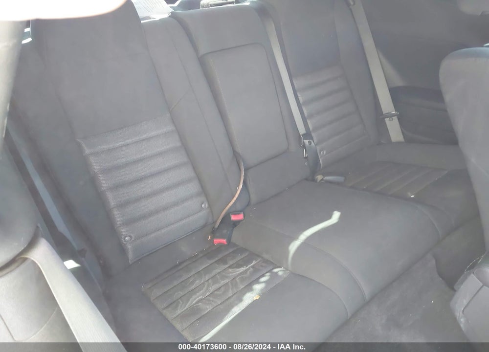 2010 DODGE CHALLENGER SE VIN: 2B3CJ4DV0AH260128