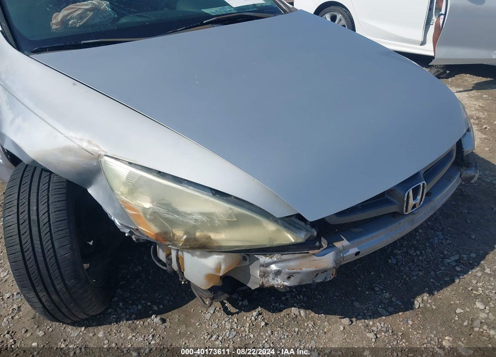 2003 HONDA ACCORD 2.4 LX VIN: 1HGCM56323A074018