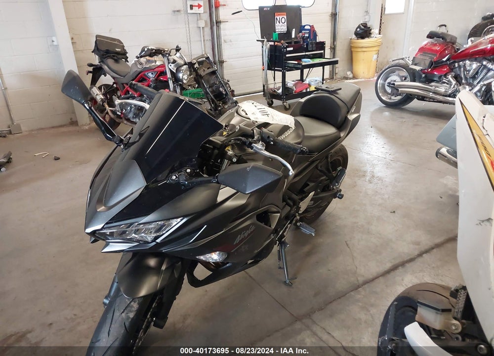 2022 KAWASAKI EX650 N VIN: ML5EXEN18NDA74974