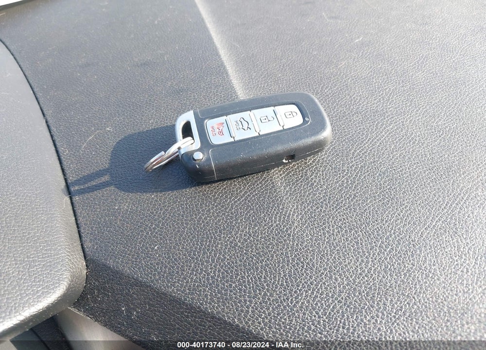 2012 HYUNDAI SONATA HYBRID VIN: KMHEC4A4XCA020837