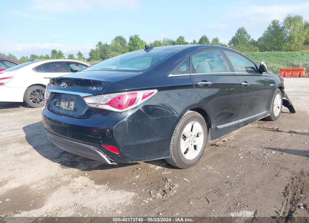 2012 HYUNDAI SONATA HYBRID VIN: KMHEC4A4XCA020837