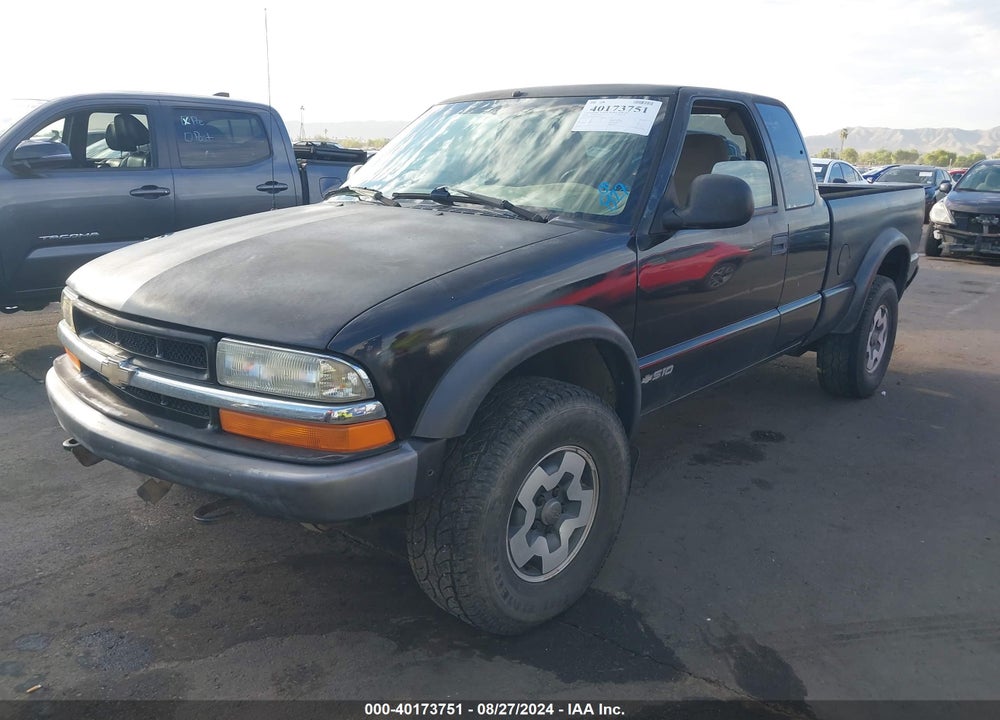1998 CHEVROLET S-10 LS VIN: 1GCCT19W2W8139574