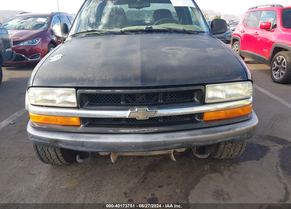 1998 CHEVROLET S-10 LS VIN: 1GCCT19W2W8139574