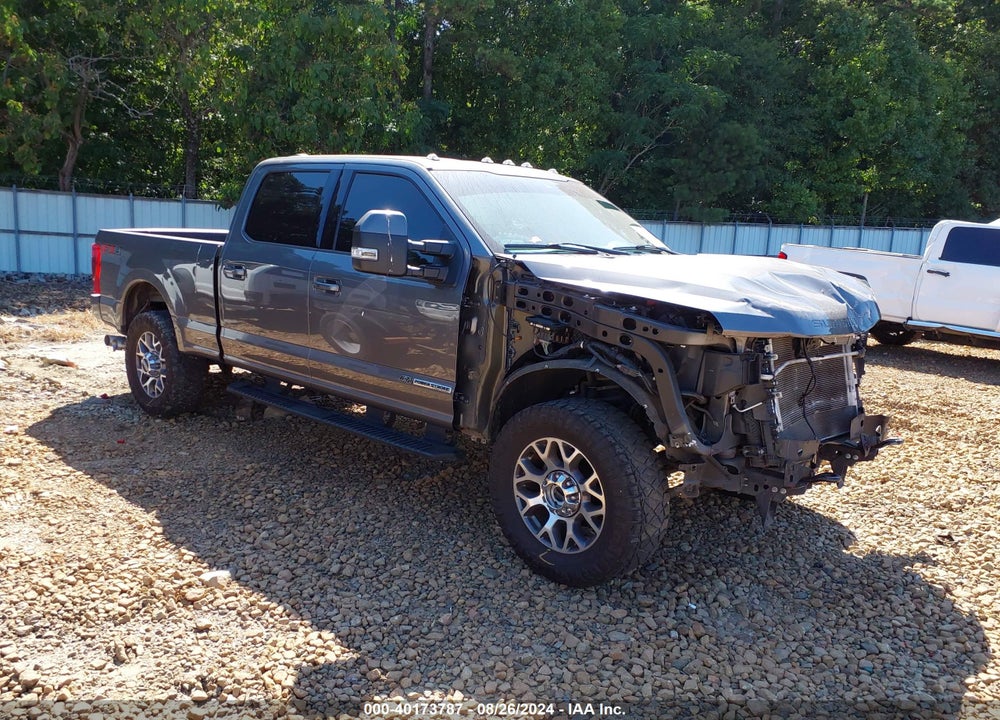 2022 FORD F-350 LARIAT VIN: 1FT8W3BT4NEE12801