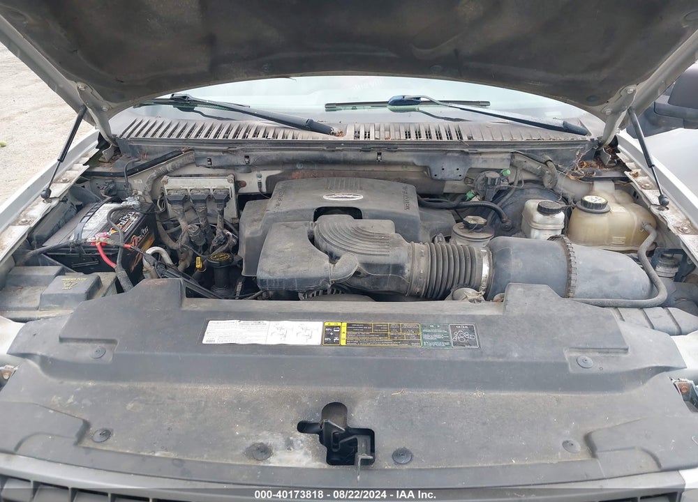 2004 FORD EXPEDITION NBX/XLT VIN: 1FMPU16L24LA62204