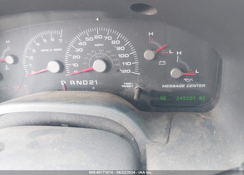 2004 FORD EXPEDITION NBX/XLT VIN: 1FMPU16L24LA62204