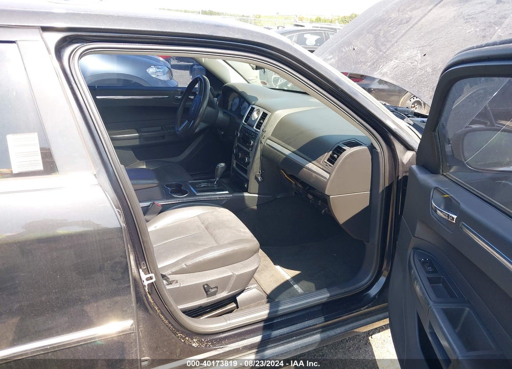 2008 CHRYSLER 300 TOURING VIN: 2C3LA53G98H287141