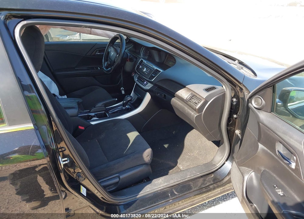2013 HONDA ACCORD EX VIN: 1HGCR2F73DA108584
