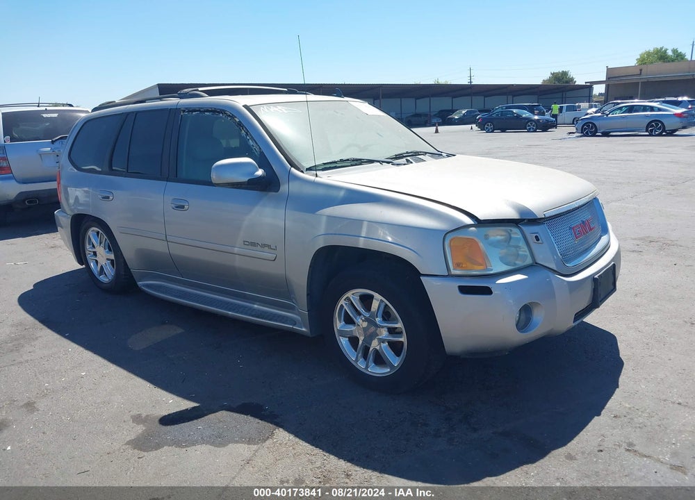 2008 GMC ENVOY DENALI VIN: 1GKET63M082158342