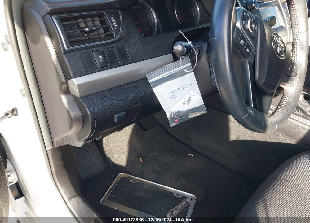 2016 TOYOTA CAMRY SE VIN: 4T1BF1FK0GU543742