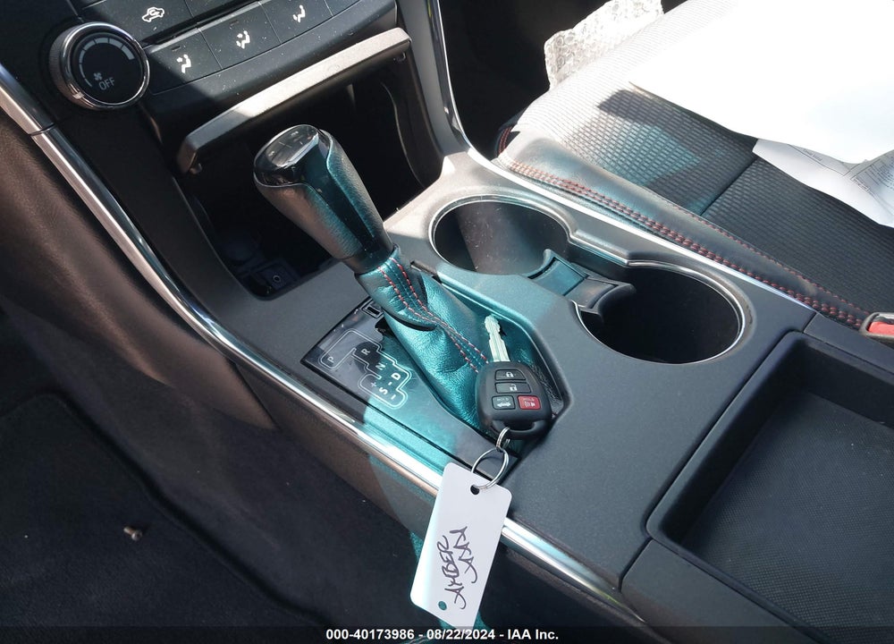 2016 TOYOTA CAMRY SE VIN: 4T1BF1FK0GU543742