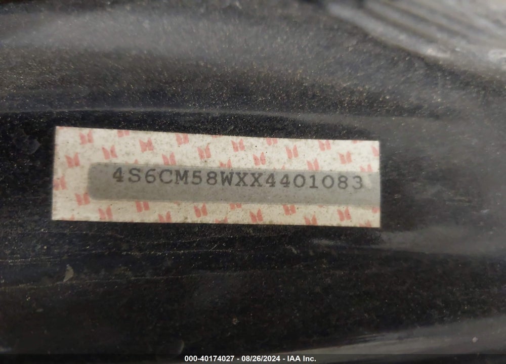 1999 HONDA PASSPORT EX/LX VIN: 4S6CM58WXX4401083