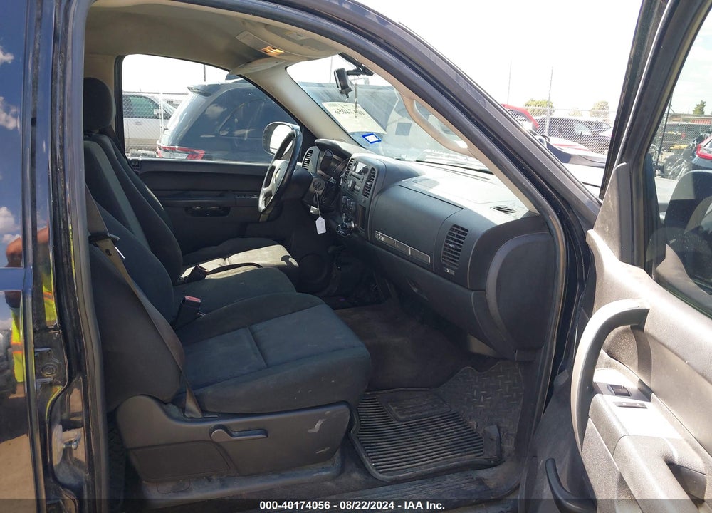 2010 CHEVROLET SILVERADO 1500 LT VIN: 3GCRCSE06AG268020