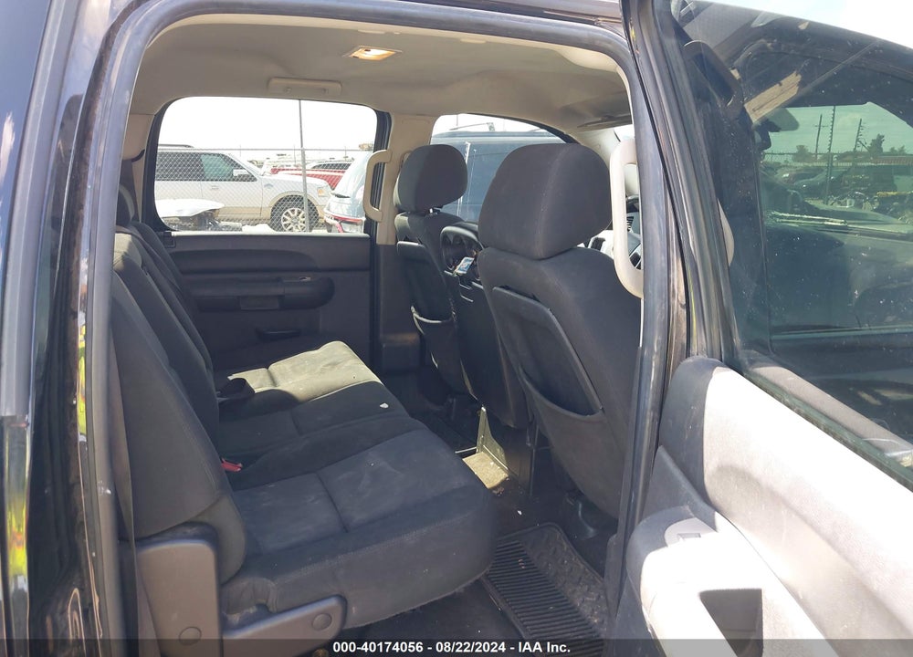 2010 CHEVROLET SILVERADO 1500 LT VIN: 3GCRCSE06AG268020