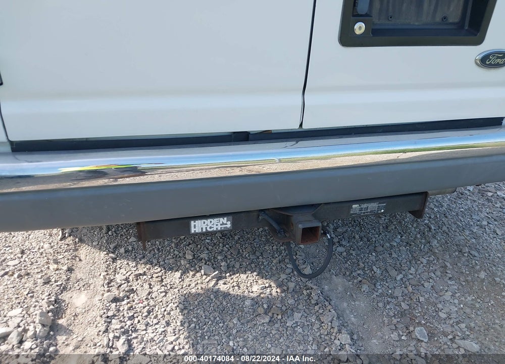 2000 FORD E-350 SUPER DUTY XL/XLT VIN: 1FBNE31L4YHB83096