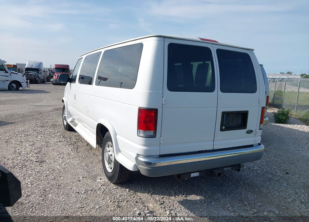 2000 FORD E-350 SUPER DUTY XL/XLT VIN: 1FBNE31L4YHB83096